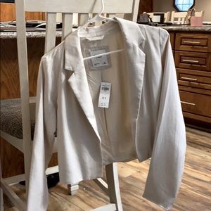 Abercrombie and Fitch cropped blazer